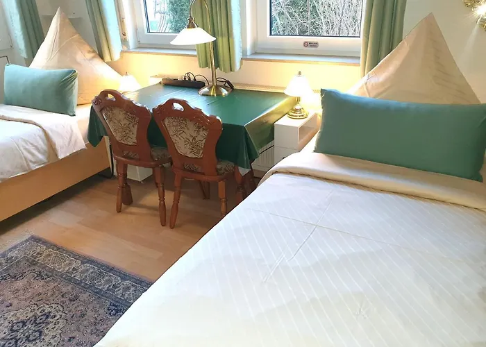 Zimmer Hohbuch mit Achalmblick