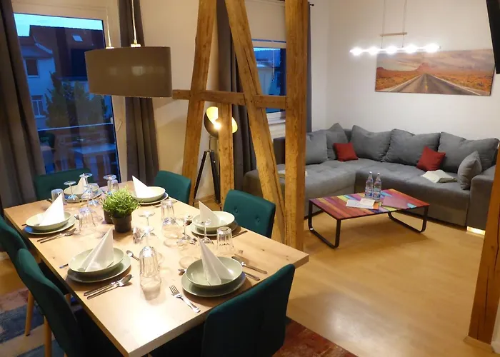Jena City Apartment, Balkon, sonnig, Wifi, Parkplätze, Nähe Zentrum