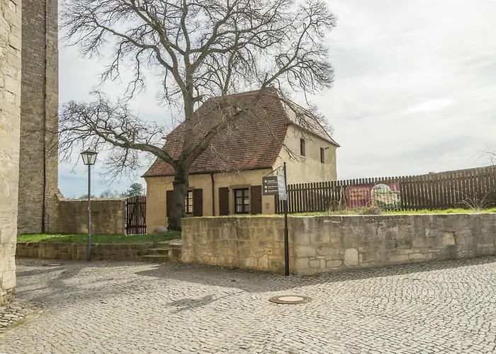 Jägerhaus Auf Schloss Neuenburg