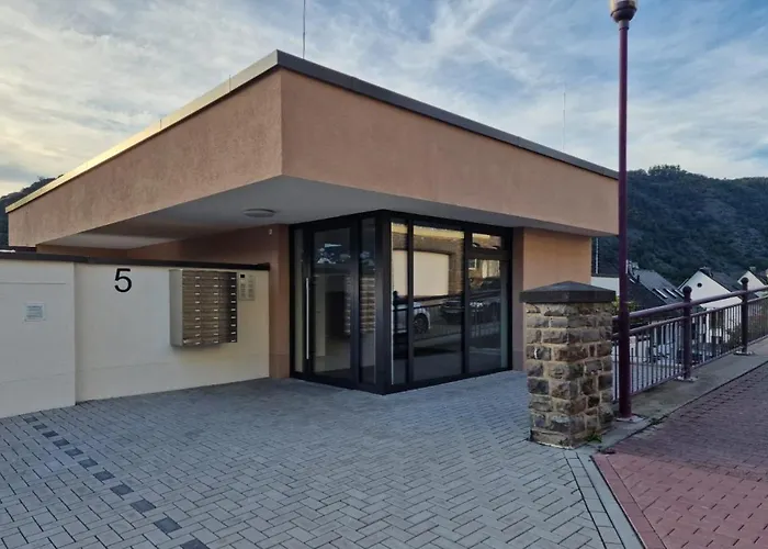 Vivamosel: Appartement mit Mosel&Burgblick - Balkon - Parken - Aufzug - Fahrradraum