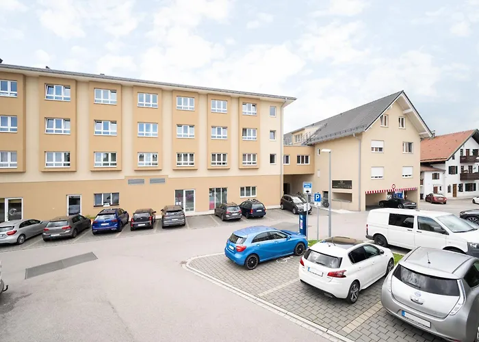 Snooze Apartments Holzkirchen, Germany