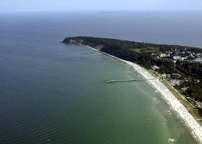 Meeresblick Residenzen FeWo 70 mit gratis Nutzung vom AHOI Erlebnisbad und Sauna in Sellin Goehren , Deutschland