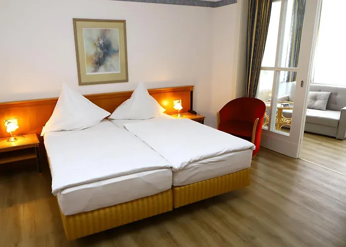 City Hotel