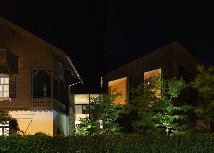 Quartier - Ueber Nacht In Besonderer Architektur