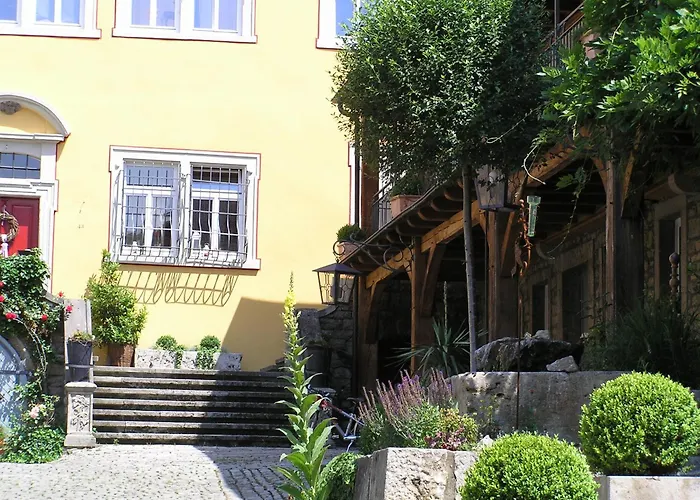 / Weingut Meintzinger