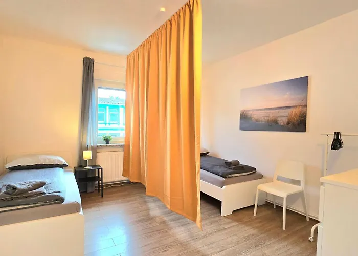 Modern 4-Room Apartment With Balcony & Free Parking & Free Wi-Fi - Ka02