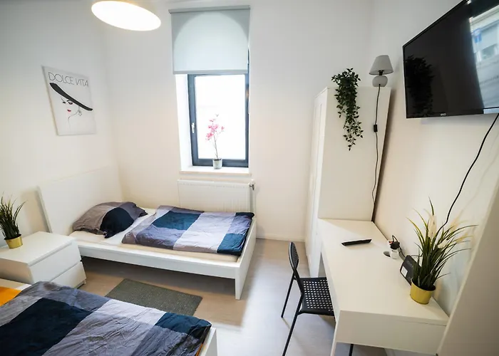 Praktische Erdgeschoss Monteurs- und Ferienwohnung mit WLAN und Waschmaschine