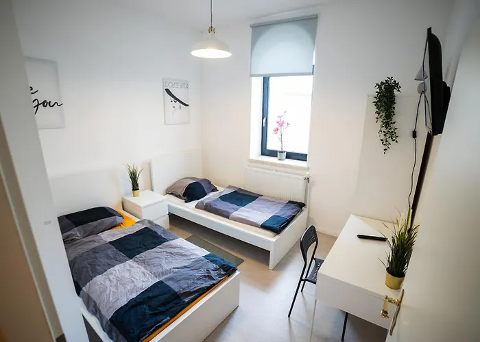 Praktische Erdgeschoss Monteurs- und Ferienwohnung mit WLAN und Waschmaschine