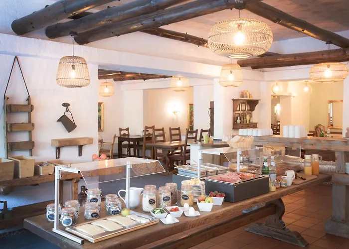 Elan Hotel