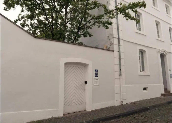 Am Schloss - FLAIR