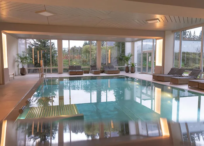 Schwarzwald Wellnesshotel Saigerhoeh I Spa Golf & Wandern Ueber Dem Titisee