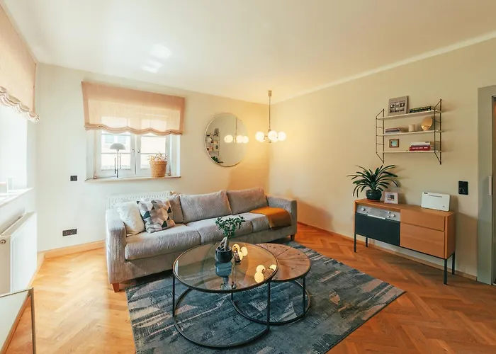 Ferienwohnung 60er Jahre Design Apartment - 65qm Fewo im Zittauer Gebirge - familienfreundliche Unterkunft am Bergfuß zum Töpfer
