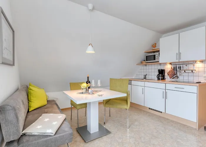 Lüttje Ginsterhuus - Ferienwohnung Inselfeuer