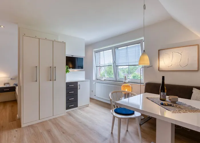 Lüttje Ginsterhuus - Ferienwohnung Inselfeuer