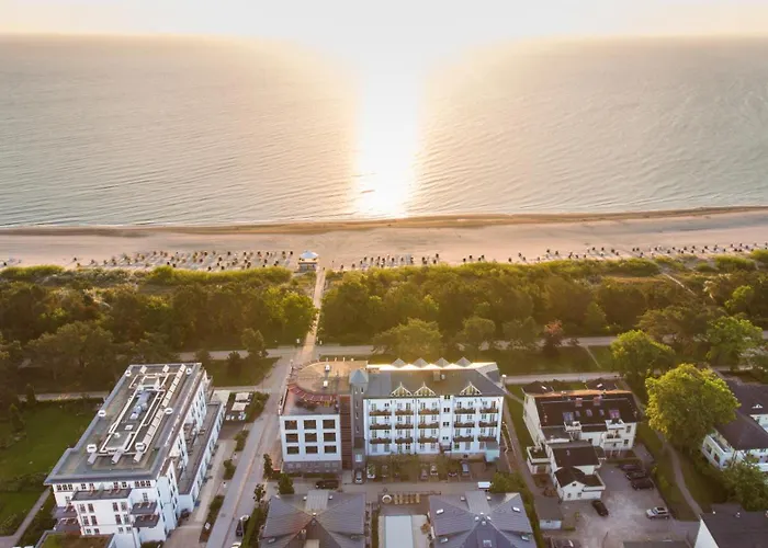 Strandhotel Heringsdorf Mit Soleaussenpool 30 Grad, Niemcy