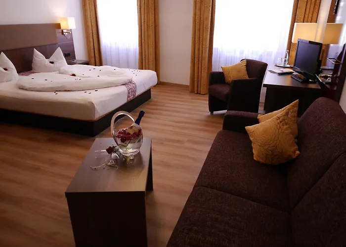 Romantica Hotel Blauer Hecht Dinkelsbuehl, Germany