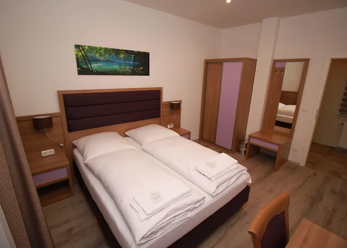 Slamba Hostel