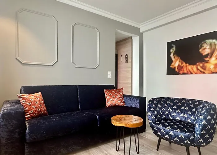 Dom Hotel