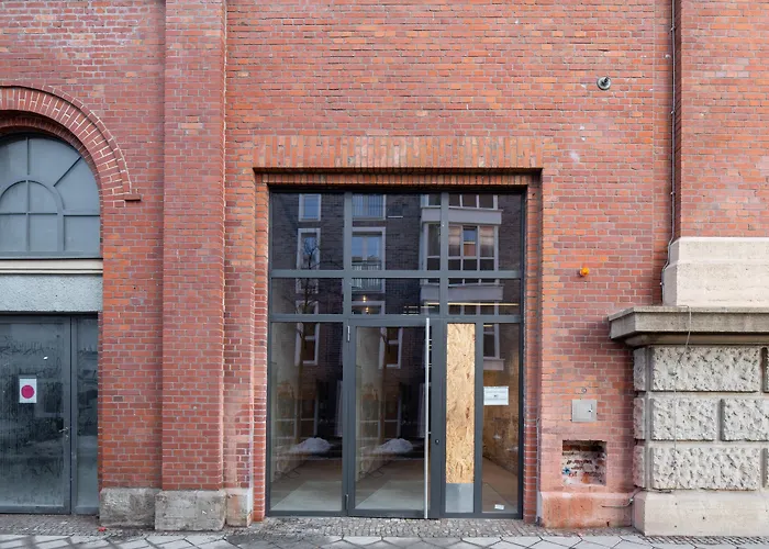 Limehome Maximilian-Welsch-Str.