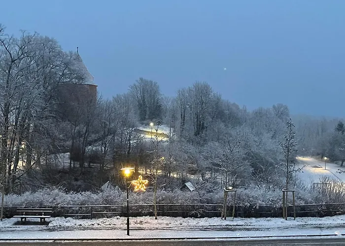 Burgplatz 1