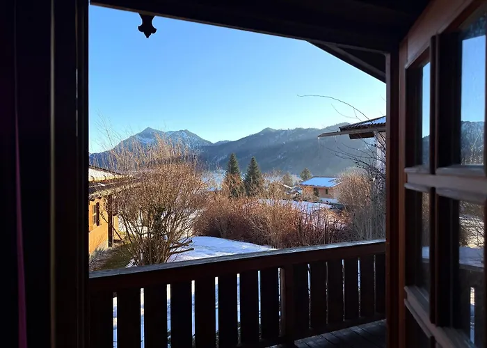 Ruhige s Mit Seeblick In Zentraler Lage Mit Frisch Renovierter Kueche