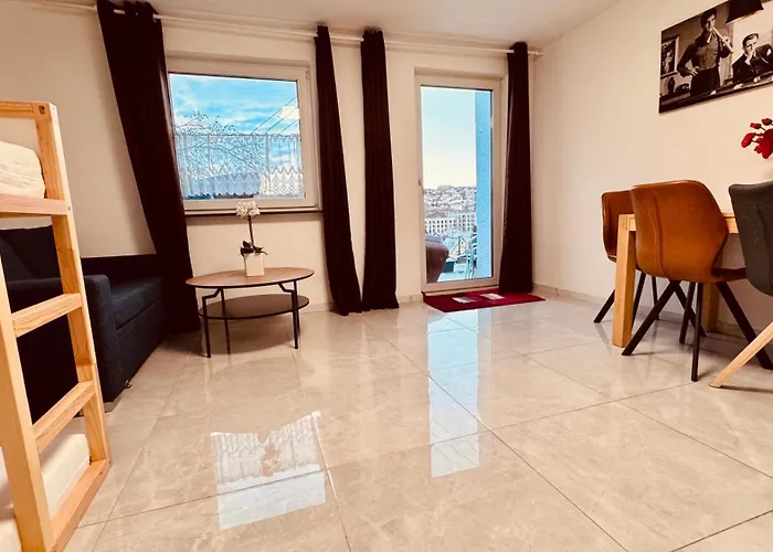 Emily'S Apartment