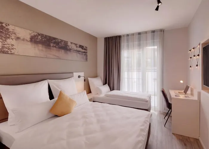Amper Art Hotel