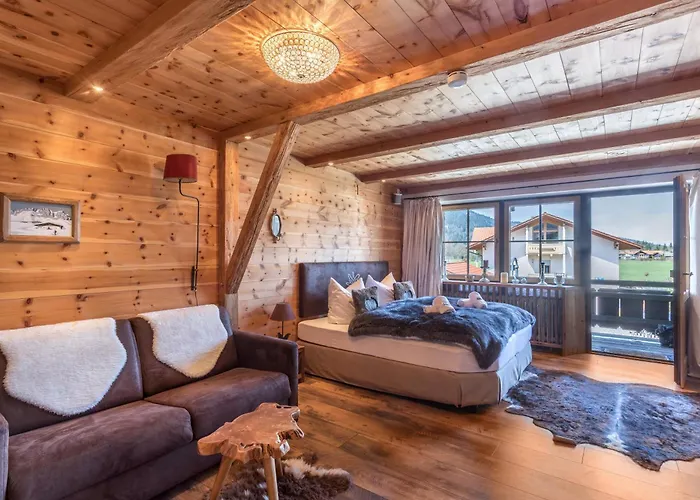 Alpenauszeit im Zirbenholz Chalet
