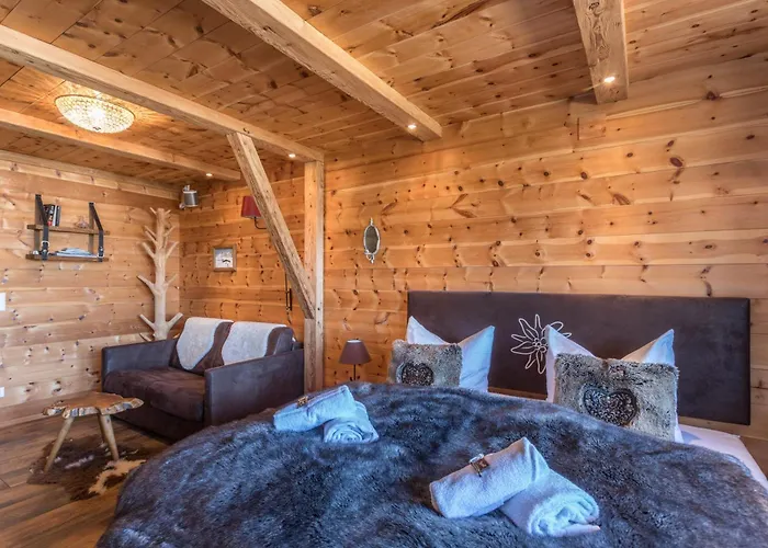 Alpenauszeit im Zirbenholz Chalet