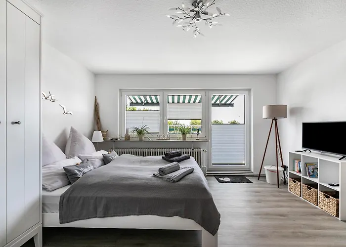 Watt'N Room