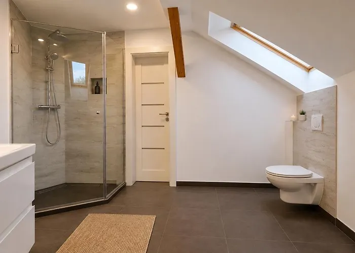YFB I 130m2 Designwohnung Mit 2 Bädern