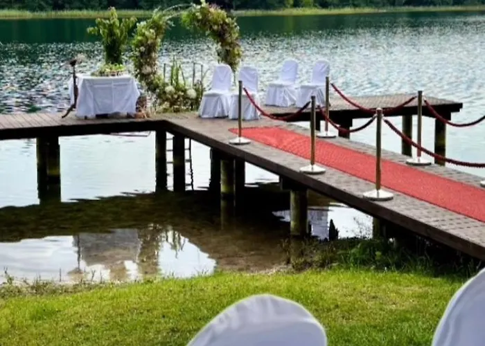 Hotel Garni Jagdschloss Waldsee Mit Fruehstuecksbuffet & Schlosskueche Fuer Selbstversorger, Germany