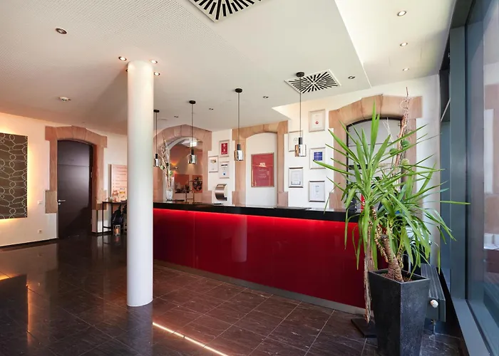 Novina Hotel Tillypark