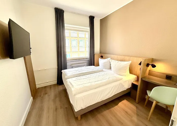 Am Kieler Schloss By Premiere Classe