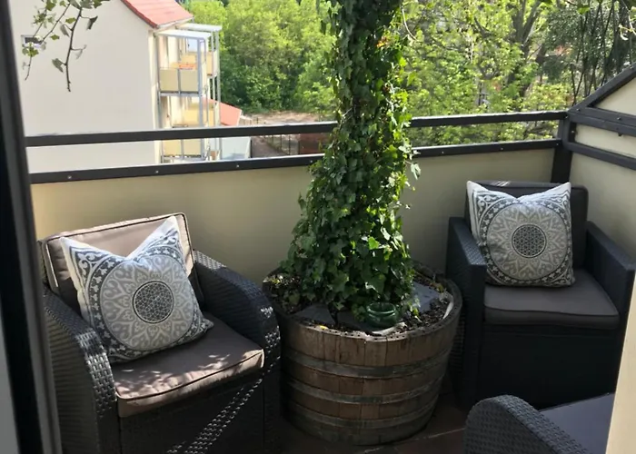 Stadtdschungel FeWo Mit Balkon