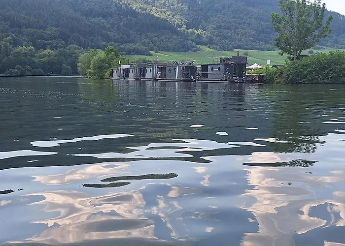 Hausboot Moselrose in Pölich