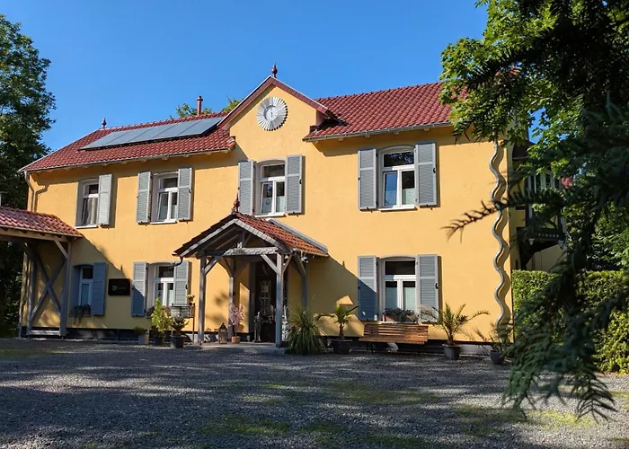 Haus Eveline - Ferienwohnungen unterhalb der Wartburg -