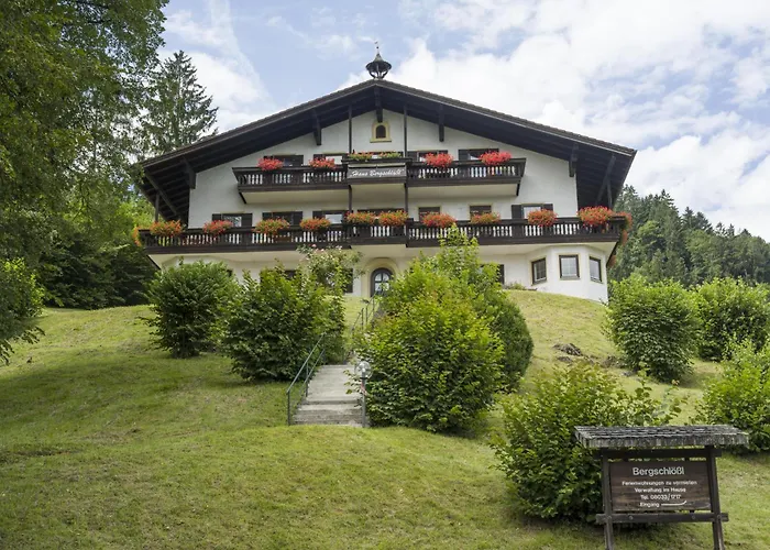 Bergschlössl - Appartment 25 mit Traumblick über das Inntal