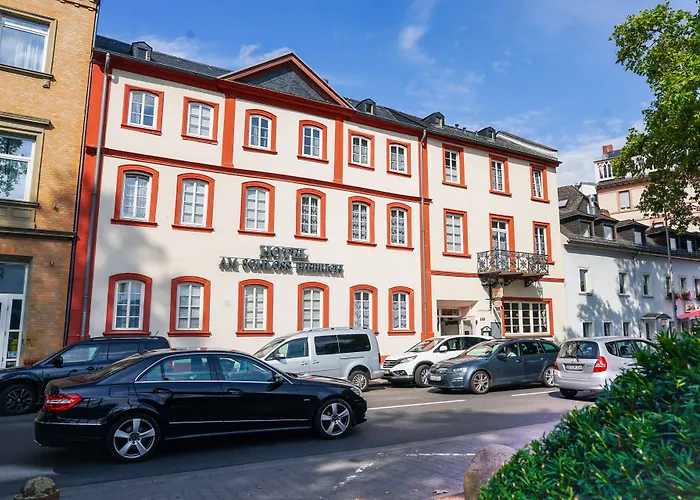 Am Schloss Biebrich