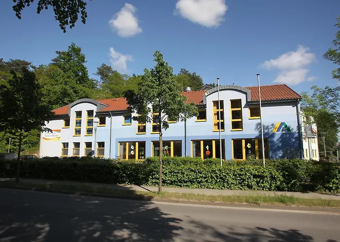 DJH Jugendherberge Waren - Müritz