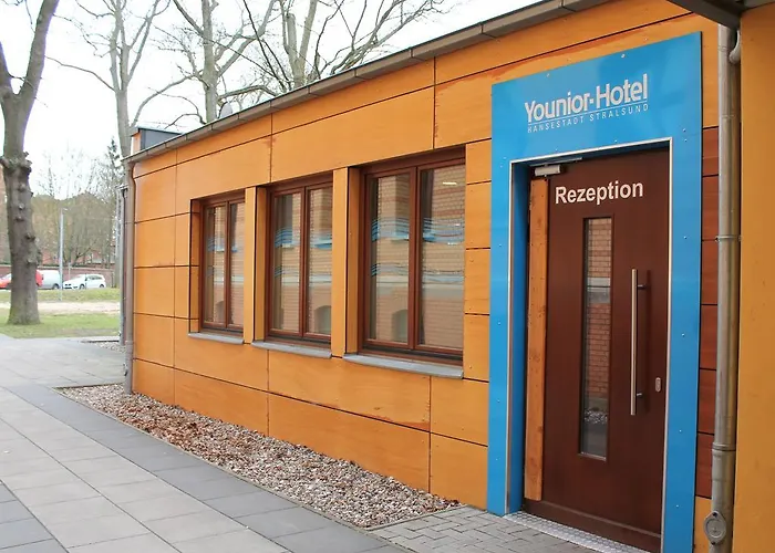 Younior-Hotel