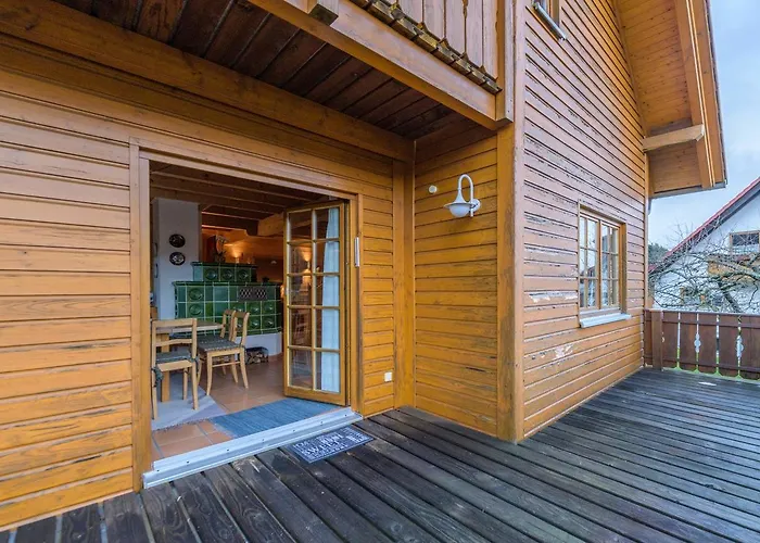 Holz-Ferienhaus Oberbraendi: Kachelofen, Sauna, Wlan, Am Wald