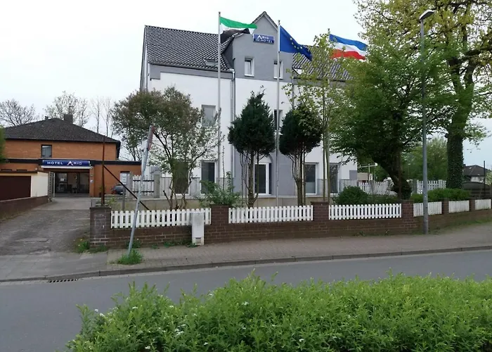 Hotel Aris