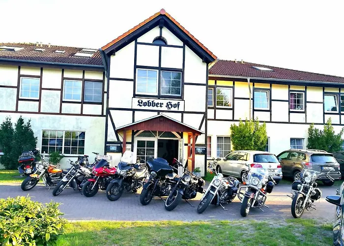Landhaus r Hof