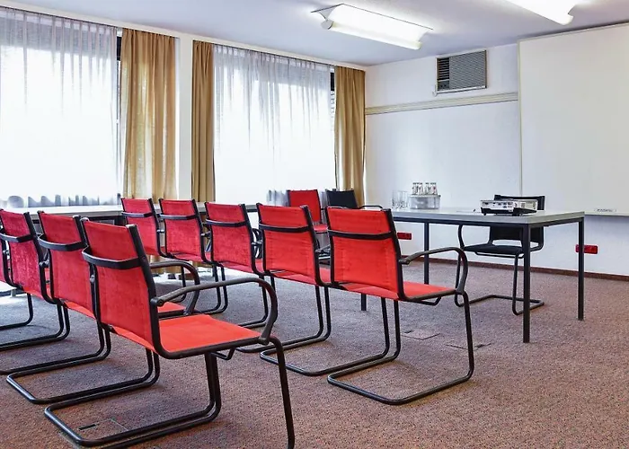Mainbogen Hotel Offenbach am Main, Germany