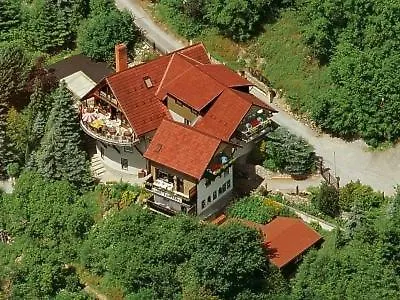 Cafe Und Pension Theodor Fontane