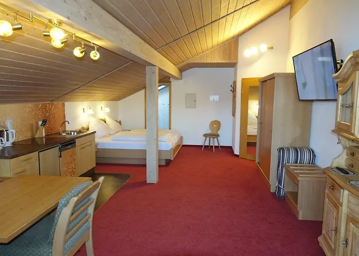 Gästehaus Guggomos Hopfen am See