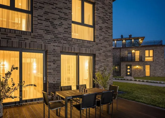 Villa Lotsenhäuser Rügen - Luxus Ferienhaus - 3 Schlafzimmer - Sauna - Dachterrasse mit Boddenblick
