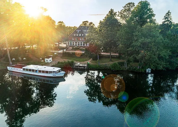 Lake House Ploen