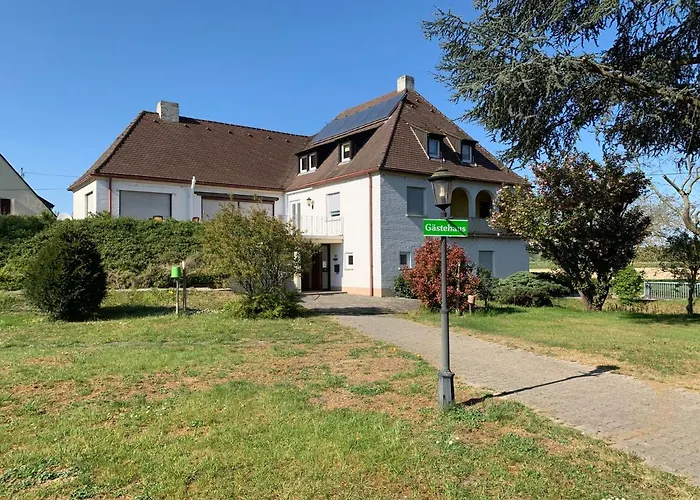 Gästehaus an der Rheinbrücke